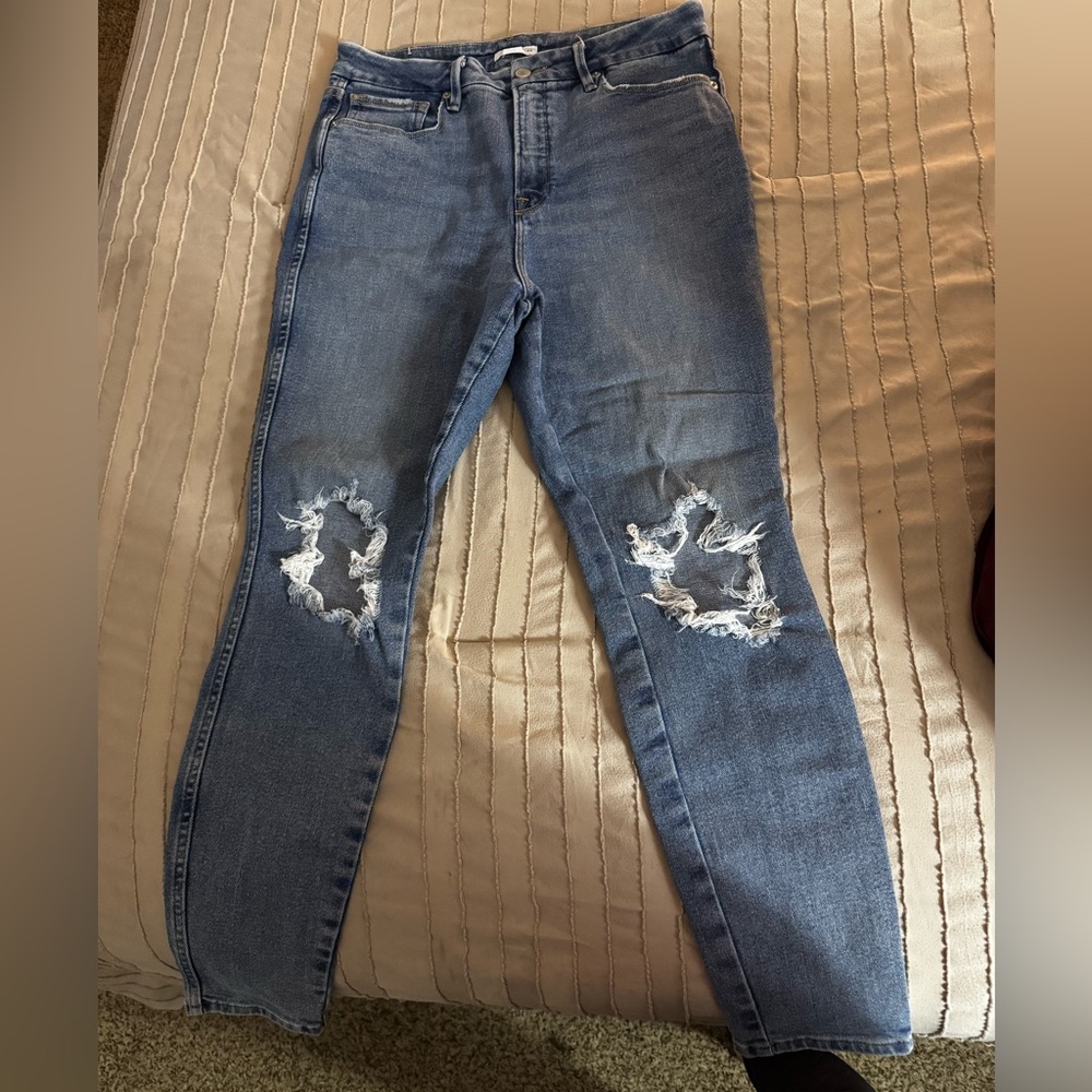 Good American Light Blue Distressed Skinny Jeans